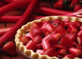 Тарталетки с клубникой и ревенем